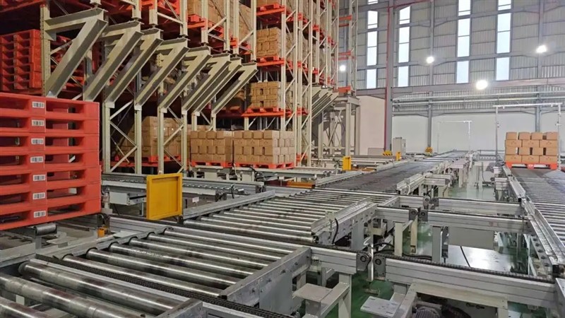 The three-dimensional warehouse project of a stacker crane in Southeast Asia has been successfully accepted!